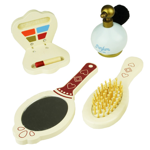 Zestaw drewnianych akcesoriów piękności toaletka