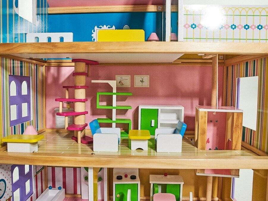 Drewniany domek dla lalek z windą - Willa Laguna