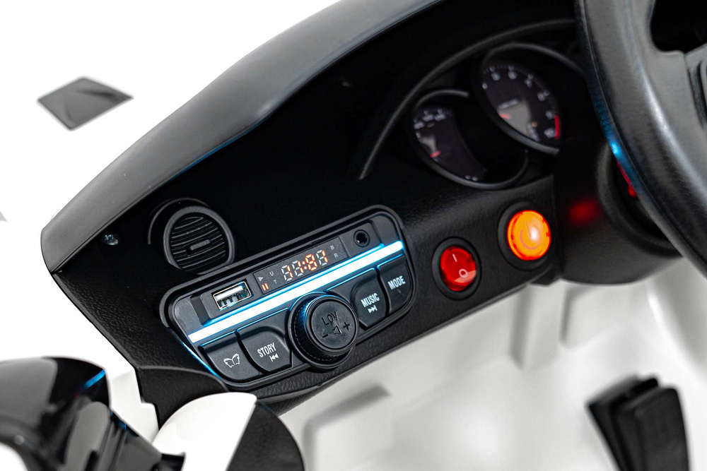 Pojazd Porsche Spyder RS 718 Biały