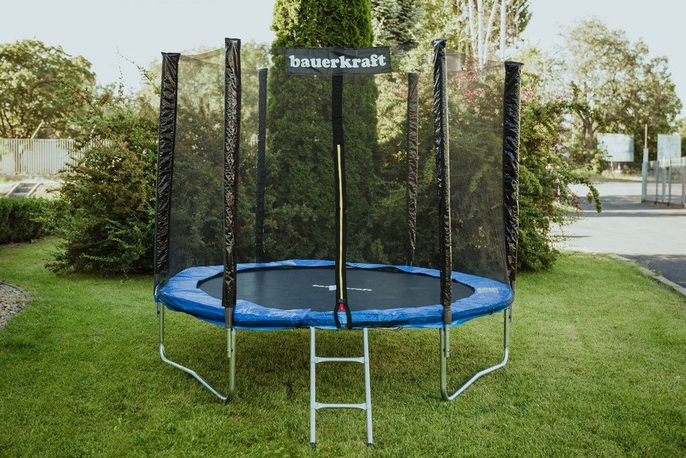 TRAMPOLINA BAUERKRAFT Z SIATKĄ ORAZ DRABINKĄ 304-312CM