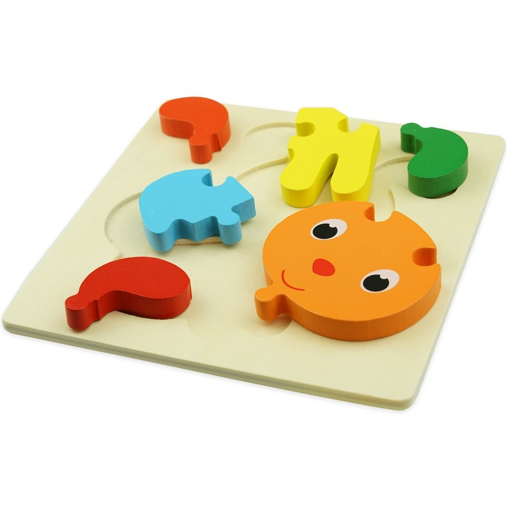 Drewniana kolorowa układanka puzzle piesek